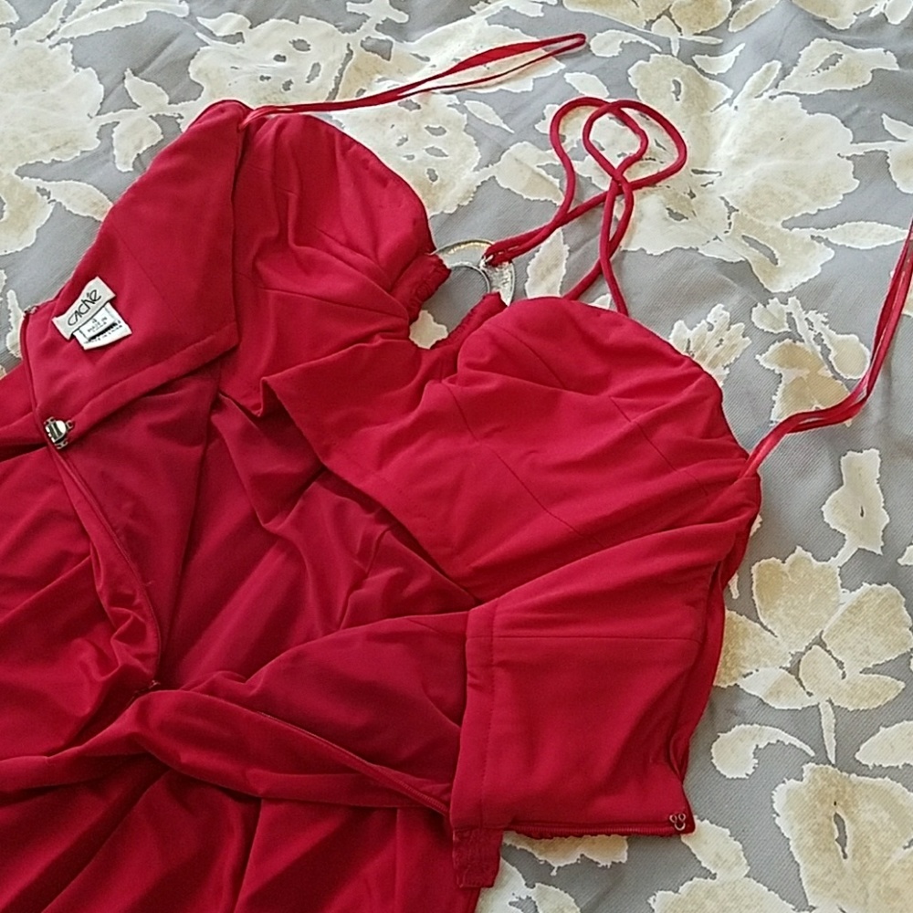 Cache Red Dress - Picture 5 of 6